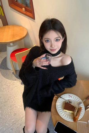 Autumn Winter Women's American Retro Minimalist Turtleneck V-Neck Knitted Top, Stylish Pumpkin Sweater for 90s Y2K Fashion