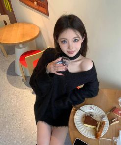 Autumn Winter Women's American Retro Minimalist Turtleneck V-Neck Knitted Top, Stylish Pumpkin Sweater for 90s Y2K Fashion