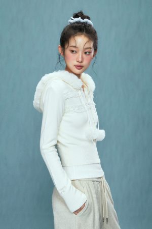 Autumn/Winter Short Hooded Knitted Cardigan Sweater for Women - Cozy Casual Layering Essential