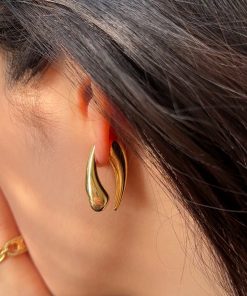 Avant-Garde Minimalist Water Drop Silver Needle Earrings - Trendy European and American Fashion Statement Jewelry