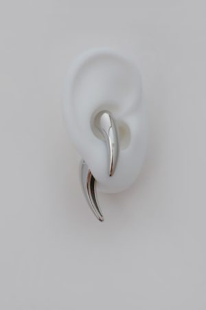 Avant-Garde Minimalist Water Drop Silver Needle Earrings - Trendy European and American Fashion Statement Jewelry