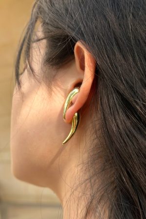 Avant-Garde Minimalist Water Drop Silver Needle Earrings - Trendy European and American Fashion Statement Jewelry