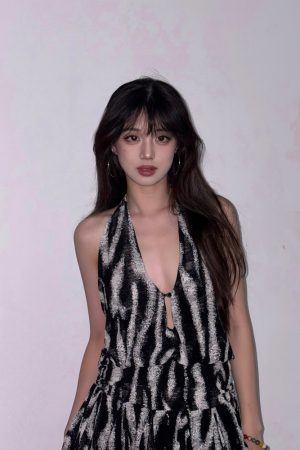 Backless Irregular Mesh Halter Top for Women - Slim Fit Trendy Design for Fashion-Forward Girls