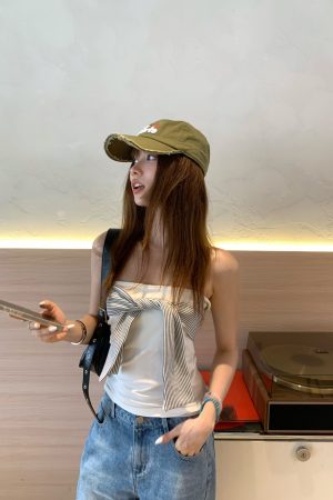 Backless Striped Slimming Top with Tie Design - Summer Retro Fashion for Women