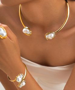 Baroque Pearl Necklace Set for Women - Minimalist Commuting Jewelry, European and American Style, Chic Temperament Accessory