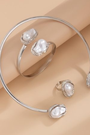 Baroque Pearl Necklace Set for Women - Minimalist Commuting Jewelry, European and American Style, Chic Temperament Accessory