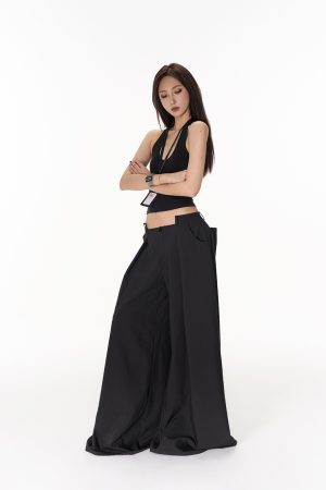 Basic U-Neck Halter Tank Top - Sleeveless Backless Slim Fit in Three Colors - Perfect for Y2K and Everyday Style
