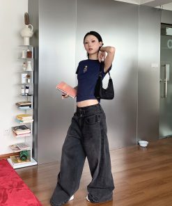 Bear Embroidery Slim Fit Short Sleeve T-Shirt for Women, Trendy Crop Top for Summer, Casual Korean Style