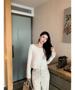 Beige Knitted Off-Shoulder Shirt for Women, Elegant Fitted Top, Spring 2025 Fashion, Casual Chic Style