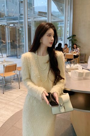 Beige Knitted Straight Midi Skirt for Women, Stylish High-End Fashion, Versatile 90s-Inspired Long Skirt