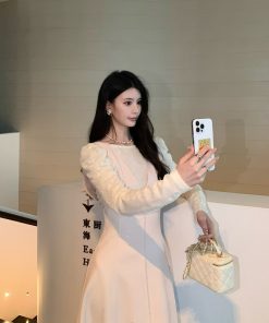 Beige Lace Spliced Base Shirt for Women - Slimming Waist-Defining Top, Spring Style, Trendy Fashion Essential