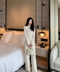 Beige Lace Waist Shaper Thick Knitted Base Layer Top for Women, Slimming Fitted Style, Perfect for Layering and Everyday Wear