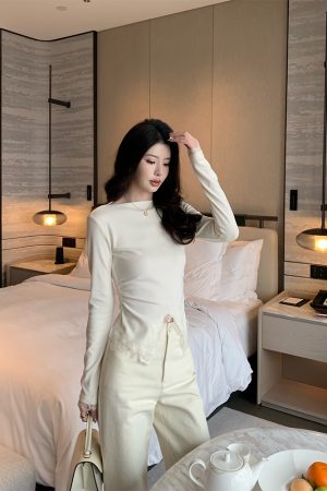 Beige Lace Waist Shaper Thick Knitted Base Layer Top for Women, Slimming Fitted Style, Perfect for Layering and Everyday Wear