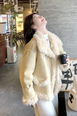 Beige Lamb Wool Short Coat for Women - Stylish 2025 Winter Jacket with Leather and Fur, Perfect for Petite Sizes