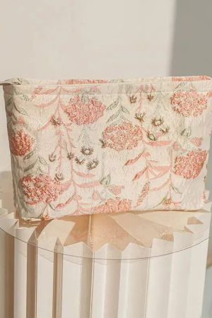 Beige Outfit, Indie Outfits - Soft Girl Floral Makeup Bag
