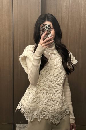 Beige Sequin Embroidered Knitted Vest for Women, Hook Weaving Aesthetics, Round Neck Pullover, Versatile Y2K Style Top