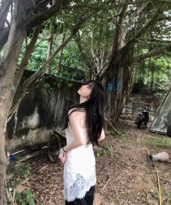 Beige Slim-Fit Lace Splicing Camisole for Women - Korean Style Pumpkin-Inspired Top