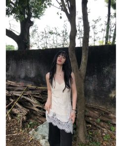 Beige Slim-Fit Lace Splicing Camisole for Women - Korean Style Pumpkin-Inspired Top