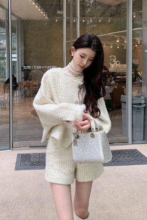 Beige Straight-Leg Casual Pants for Women, High-End Quality, Versatile Design, Chic Everyday Wear, Trendy Y2K Style