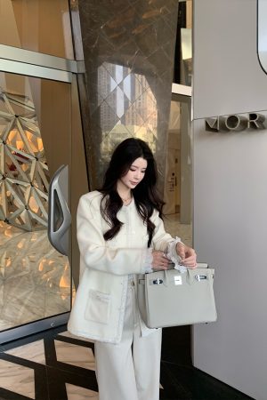 Beige Wool Short Chanel-Style Jacket for Women, High-End Loose Versatile Outerwear, Fashionable Layering Piece