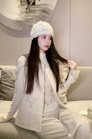 Beige Wool Vest for Women, Sleeveless Chinese Style Jacket Top, National Wind Design, Spring Fashion Essential