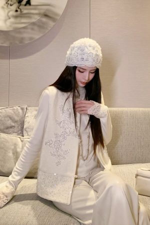 Beige Wool Vest for Women, Sleeveless Chinese Style Jacket Top, National Wind Design, Spring Fashion Essential