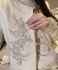 Beige Wool Vest for Women, Sleeveless Chinese Style Jacket Top, National Wind Design, Spring Fashion Essential