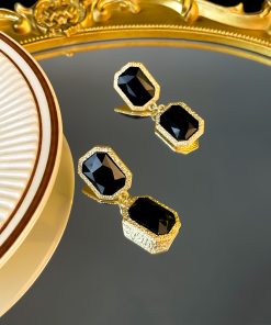 Black and Gold Two-Tone Crystal Inlaid Necklace, Collarbone Chain, European American Style, Gold-Plated Tassel, Statement Jewelry 2025