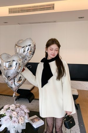 Black and White Color-Block Bow Double-Sided Wool Coat for Women - Winter Audrey Hepburn Style Cape, Chic 90s Fashion Outerwear