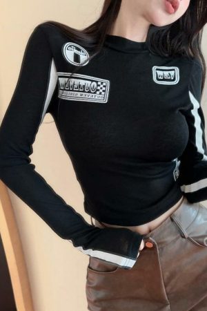 Black and White Color Block Letter Print Long Sleeve T-Shirt for Women - Slim Fit Elegant Versatile Autumn Style