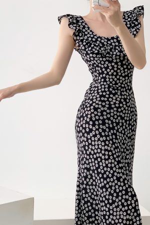 Black and White Daisy Floral Waist-Defined Sleeveless Dress for Women - Slimming Spring Summer Vacation Slip Dress