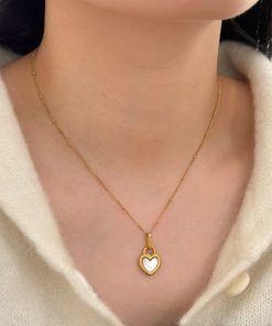 Black and White Double-Sided Shell Heart Pendant Necklace - French Style Light Luxury Clavicle Chain for Women