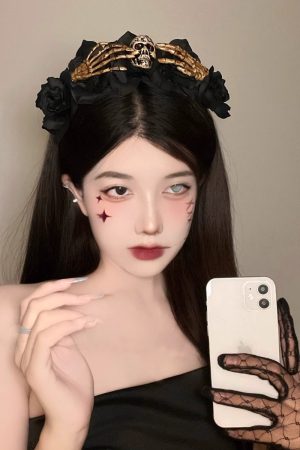 Black Bow Skull Ghost Claw Hair Clip for Women, Quirky Halloween Hair Accessory, Cosplay Costume Prop