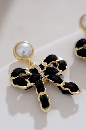 Black Bowknot Stud Earrings - High-Quality Woven French Vintage Ear Accessories, Niche Hong Kong Style, Elegant Design