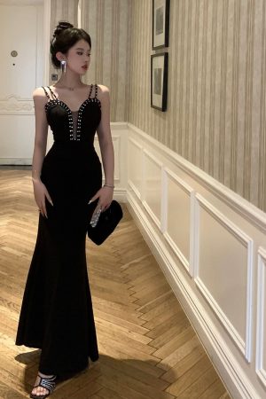 Black Evening Gown Long Dress Women's French Hepburn Style with Rhinestones Low-Cut Deep V-Neck Spaghetti Straps for Banquet Events