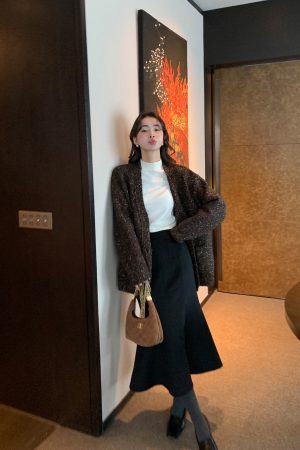 Black Fishtail Midi Skirt for Women - Elegant Bodycon Fit, Wool Blend, Perfect for Autumn and Winter Fashion
