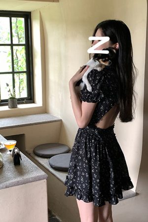 Black Floral A-Line Dress for Women - Vintage Inspired, Waist-Cinching, Backless, Elegant Summer Style, Sweet and Spicy Vibes