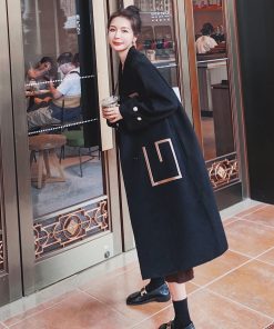 Black Hepburn-Style Wool Coat for Women - Mid-Length Thick Winter Outerwear, 2025 Autumn Collection