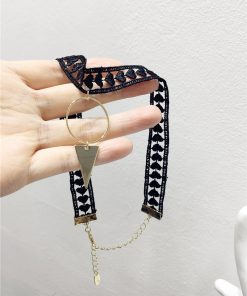 Black Hollow Heart Clavicle Chain with Metal Circles and Triangles - Trendy Casual Jewelry for Y2K and Internet Celebrity Style