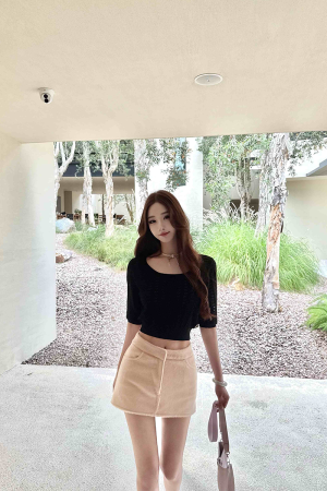 Black Hollow Knit Short-Sleeve T-Shirt - Women's Ultra-Short Sweater Top for Chic Layering - Y2K Style Fashion