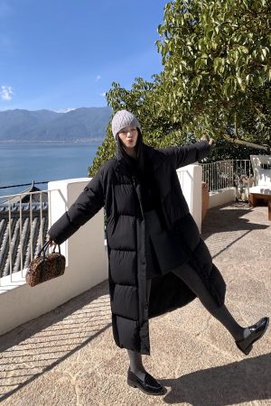 Black Hooded Long Down Jacket with Fox Fur Collar for Women - Warm Winter Coat in Elegant Style