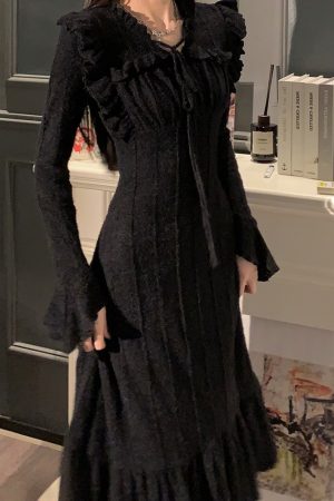 Black Lace-Trimmed Long Sleeve Dress for Women, Waist-Cinching Tie-Up Knitted Skirt, Elegant Spring 2025 Fashion