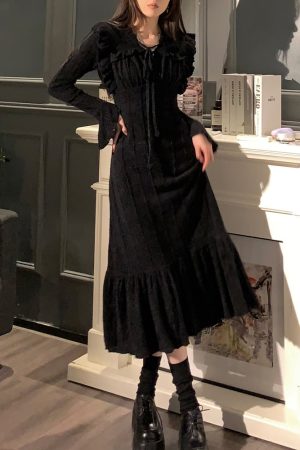 Black Lace-Trimmed Long Sleeve Dress for Women, Waist-Cinching Tie-Up Knitted Skirt, Elegant Spring 2025 Fashion