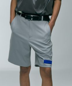 Black Logo Leather Belt with Roaring Beast Design - Trendy Fashion Accessory for Stylish Outfits