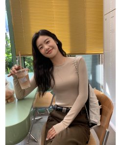 Black Long Sleeve Knitted Top for Women - Round Neck, Slim Fit, Versatile Basic Layering Piece, Perfect for 90s and Y2K Style