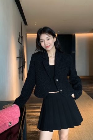 Black Pleated A-Line Skirt for Women - High-Waisted, Versatile Casual College Style for Autumn and Winter