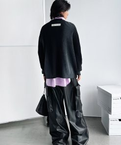 Black Spray Dye Logo Knitted Cardigan with Roaring Beast Design - Trendy Y2K Fashion for Stylish Layering