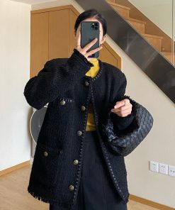 Black Tweed Loose-Fit Women's Coat, Elegant Slimming Design, Korean Style for Spring and Autumn Fashion