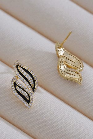 Black Zirconia Unique Design Earrings - High-End Light Luxury, Versatile Fashion Statement for Elegant Looks