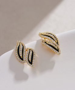 Black Zirconia Unique Design Earrings - High-End Light Luxury, Versatile Fashion Statement for Elegant Looks